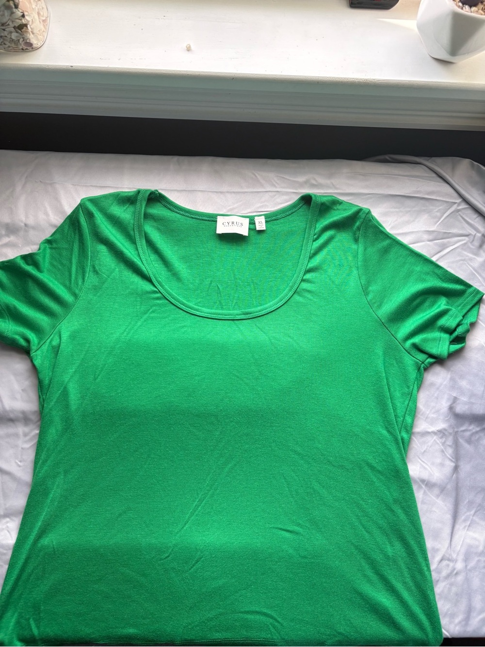 Cyrus Short-Sleeve Scoop Neck Tee in Bright Green
